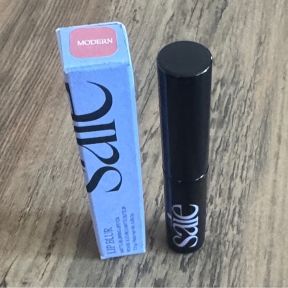 Saie Lipstick in Shade Modern